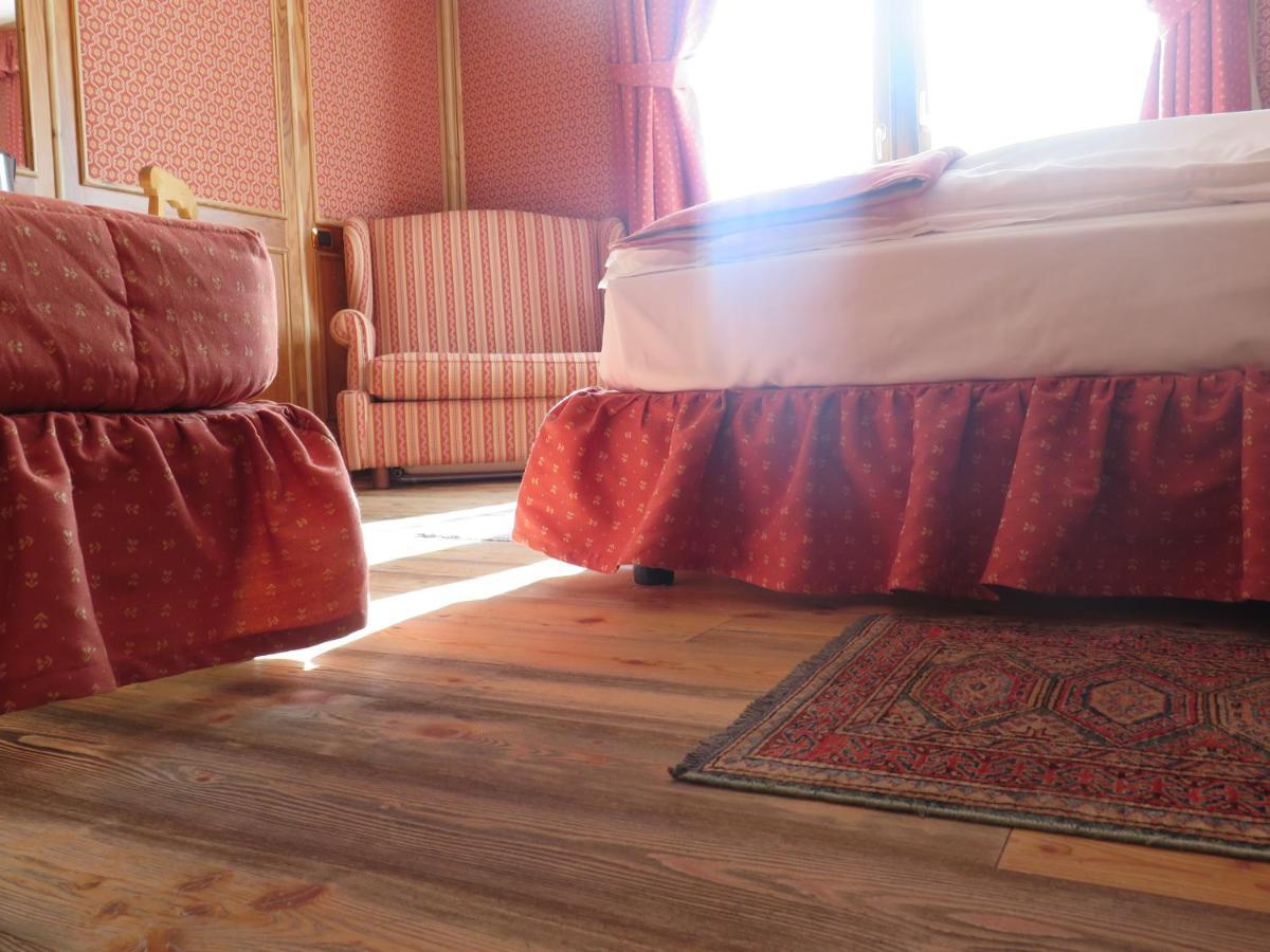 بيريوِل تْشيرفينيا Chambres Mont Cervin المظهر الخارجي الصورة