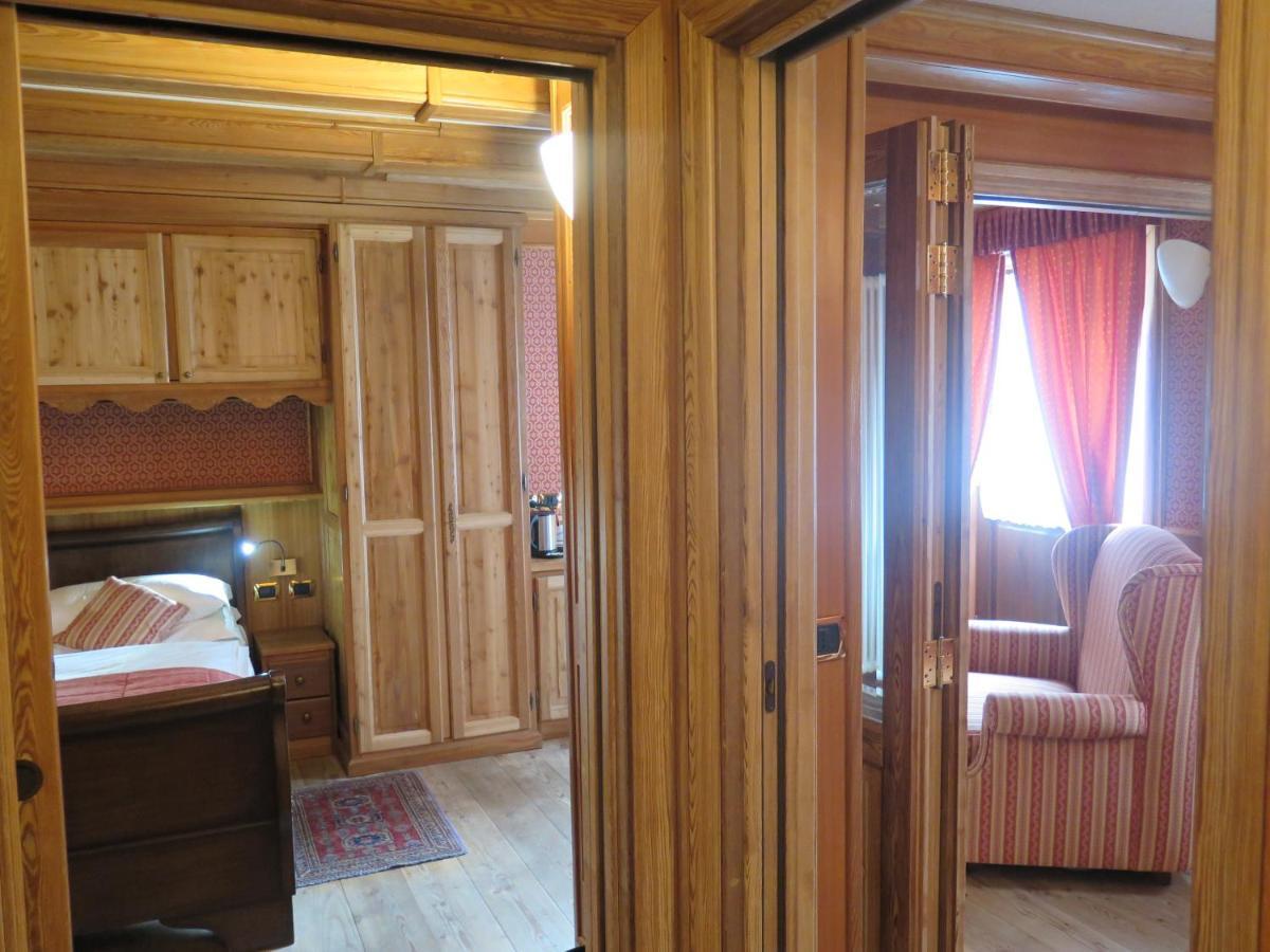 بيريوِل تْشيرفينيا Chambres Mont Cervin المظهر الخارجي الصورة